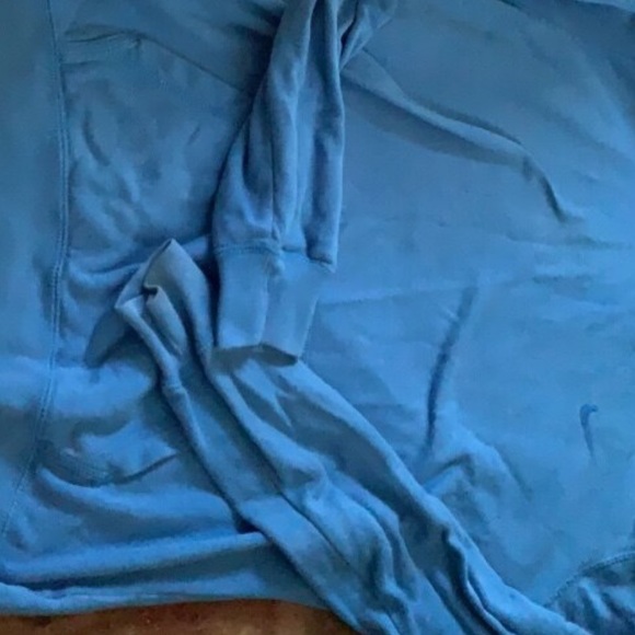 Nike hoddie - Picture 1 of 3